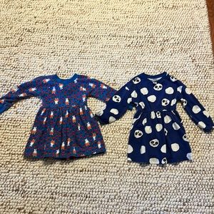 Lot of 2 dresses, long sleeves. Perfect for fall!